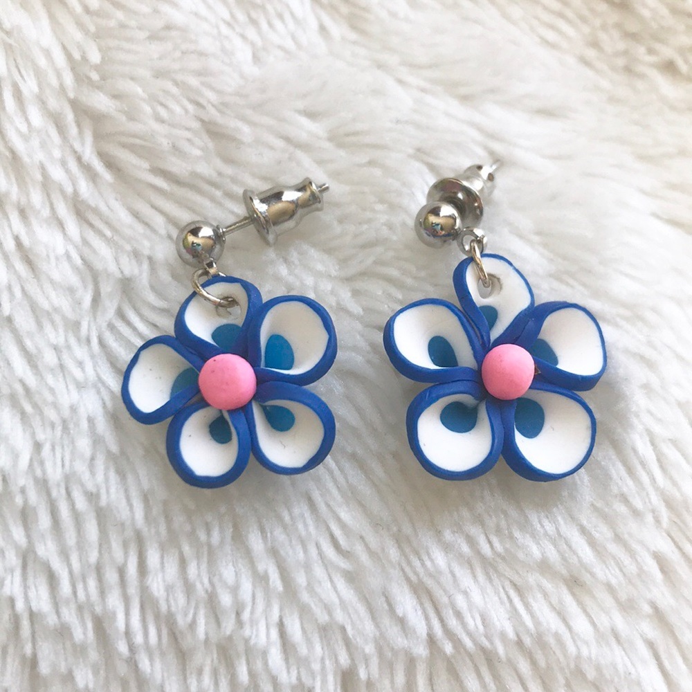Flower earrings